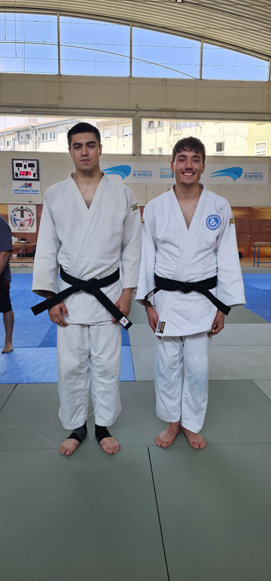 Nuevos cinturones negros de judo